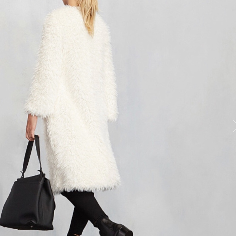 Reformation Brixton Coat - Picture 3 of 8